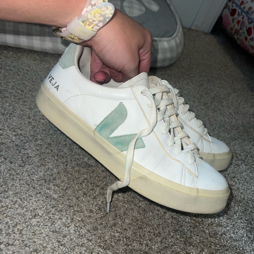 Veja Campo White and Matcha Sneakers 8 (39)